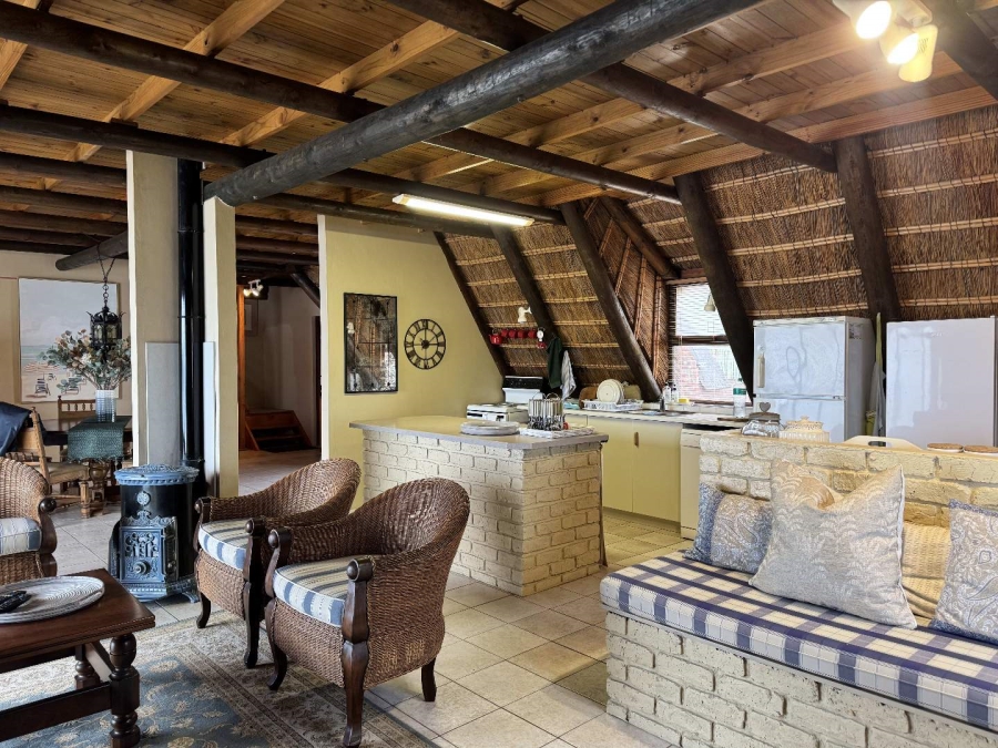 To Let 4 Bedroom Property for Rent in Stilbaai Western Cape